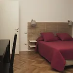 Nocleg ze śniadaniem La Madeleine *